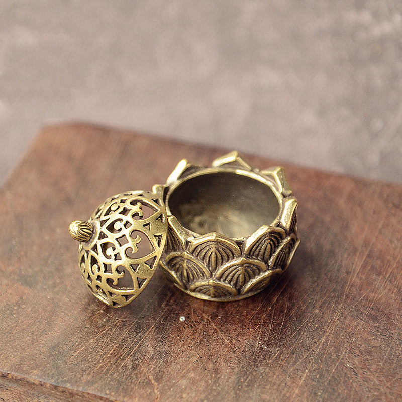 Porte-Encens Lotus Ajouré Thaï — Zen, Déco & Spiritualité