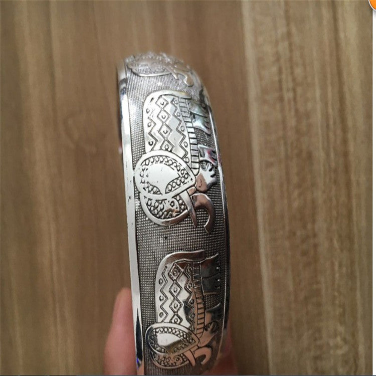 Bracelet Éléphant Thaïlandais — Finition Argentée