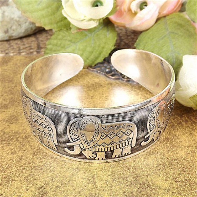 Bracelet Éléphant Thaïlandais — Finition Argentée
