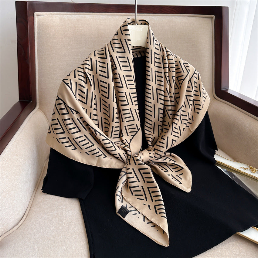 Foulard Carré Imprimé Style Thaï — 90x90cm — Doux, Léger & Élégant