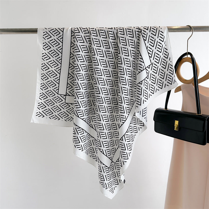 Foulard Carré Imprimé Style Thaï — 90x90cm — Doux, Léger & Élégant