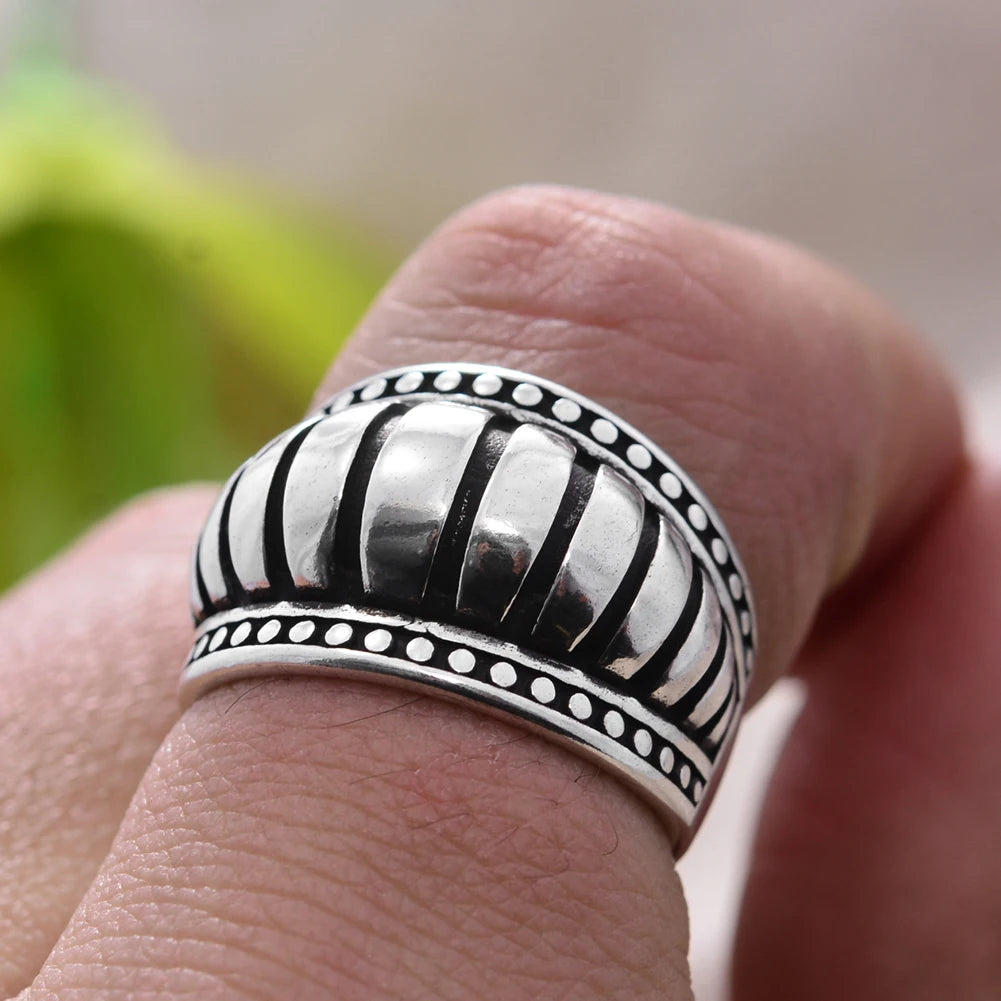 Bague Rayures Thaïe — Finition Argentée Premium — Ajustable — Ne se Décolore Pas